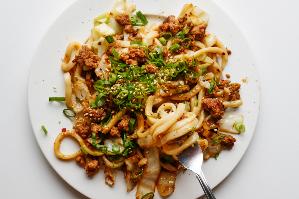 stir fried udon with pork and scallions